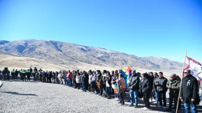 Se realizó el tradicional cambio de bandera en El Infiernillo