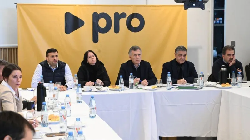 El PRO le soltó la mano a Adorni: la declaración del "socio" político clave que preocupa a Milei