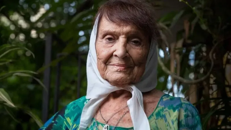 Murió Taty Almeida a los 95 años, histórica referente de Madres de Plaza de Mayo