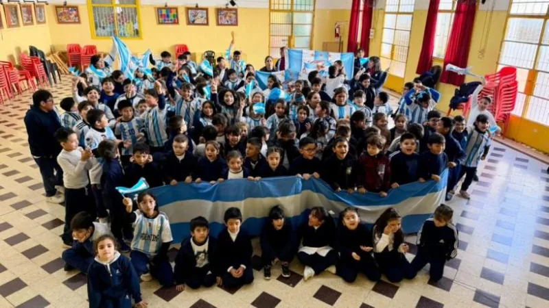 La pasión mundialista se vive en las escuelas tucumanas