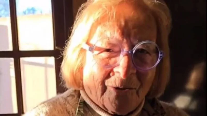 Tiene 104 años, es fanática de Messi y le hizo un pedido: "Verte antes de morirme"