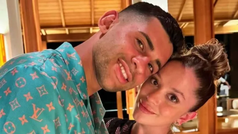 Quién es Karen Cavaller, la esposa de Cuti Romero: su perfil bajo, su profesión y la historia de amor que cruzó el océano