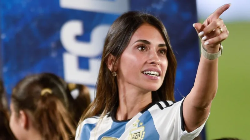 Así llegaba Antonela Roccuzzo al estadio de Kansas para ver a la Selección