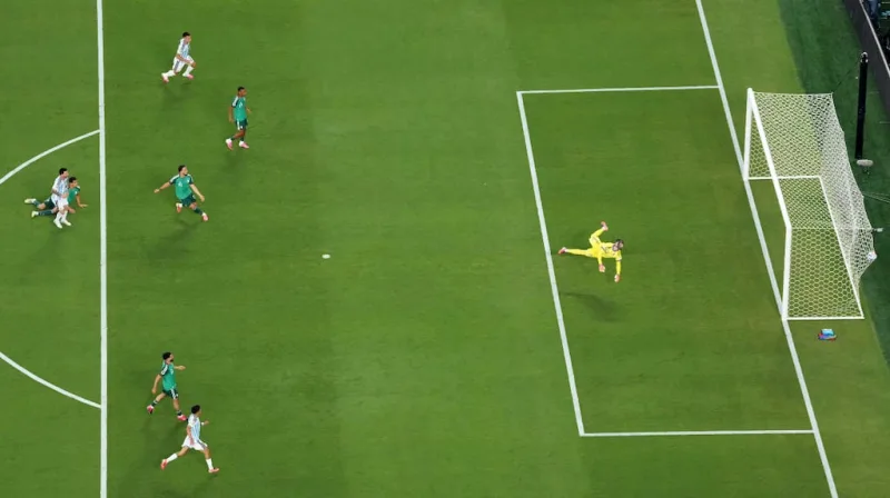 Video: así se vio el golazo de Messi contra Argelia desde la cámara del árbitro del partido
