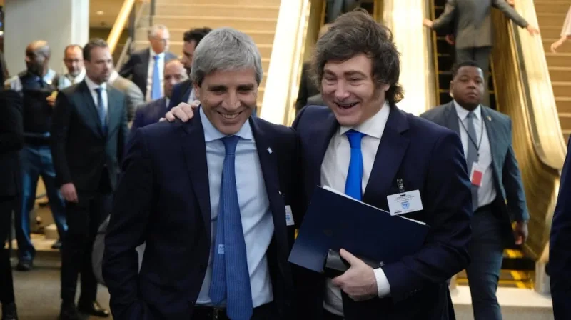 El Gobierno asegura el pago de deuda con garantías del Banco Mundial