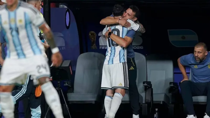 El inédito gesto de Scaloni con Lionel Messi que no se vio en TV: "Te quiero mucho"