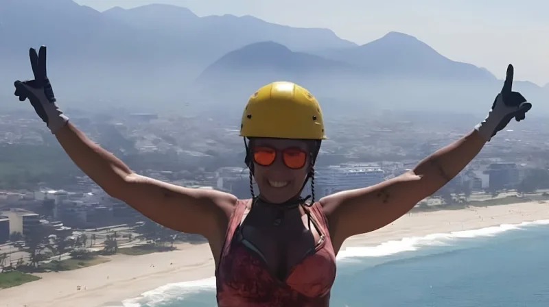 Quién era la mujer que murió tras caer 30 metros cuando esperaba para hacer rápel en Río de Janeiro