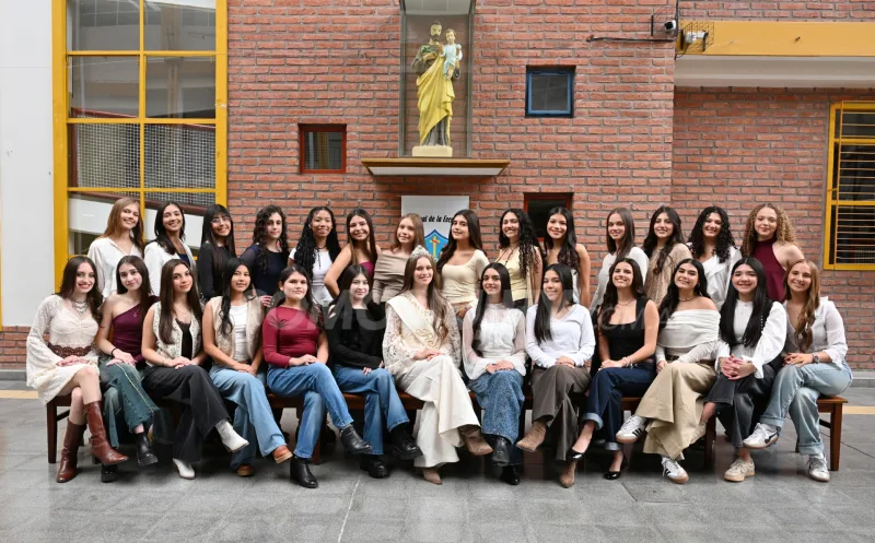 El Colegio Santa Bárbara presentó a sus candidatas para la FNE 2026
