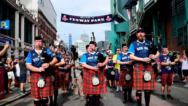 Hinchas de Escocia cambian de deporte por un día en Boston